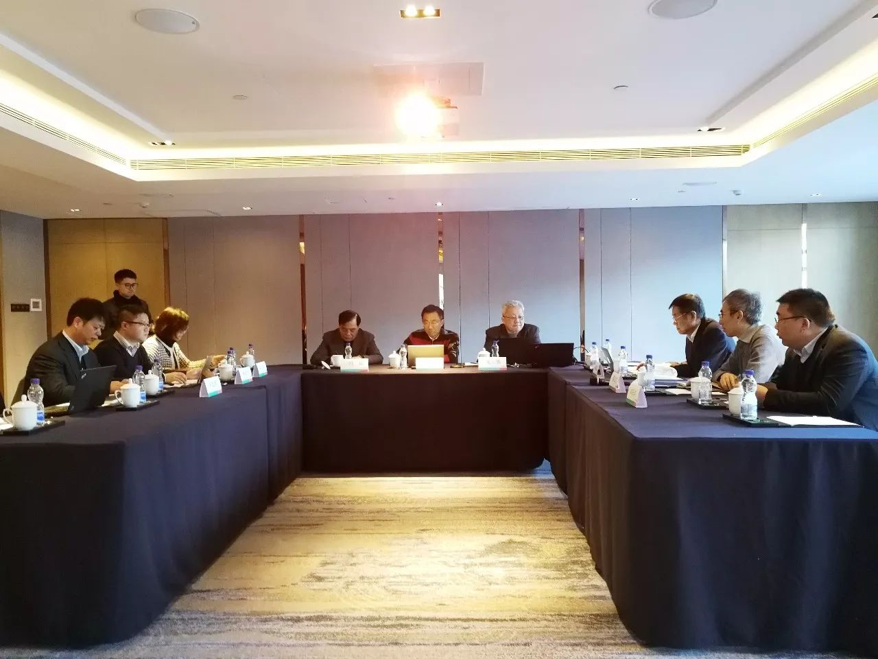 1515751456698383.png 1515751456698383.png