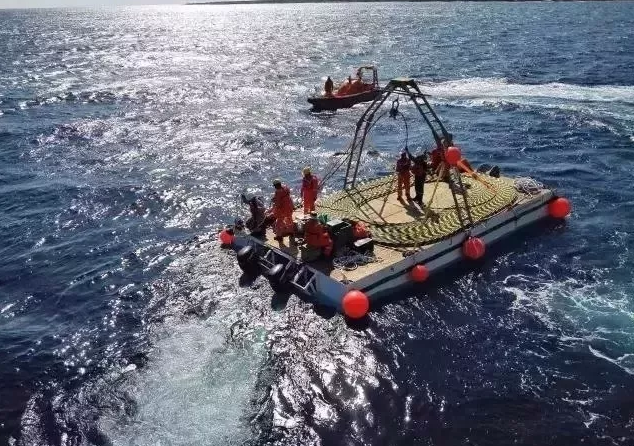 1516073158777837.png blob.png