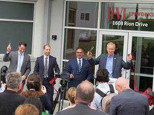 II-VI_Epiworks_Ribbon-Cutting_2018.jpg