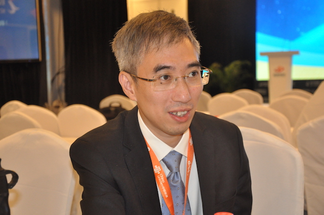 1506609655781241.jpg 蔡文杰接受采访.JPG