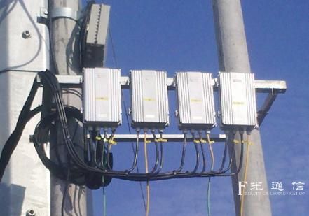 杆塔上的rru设备